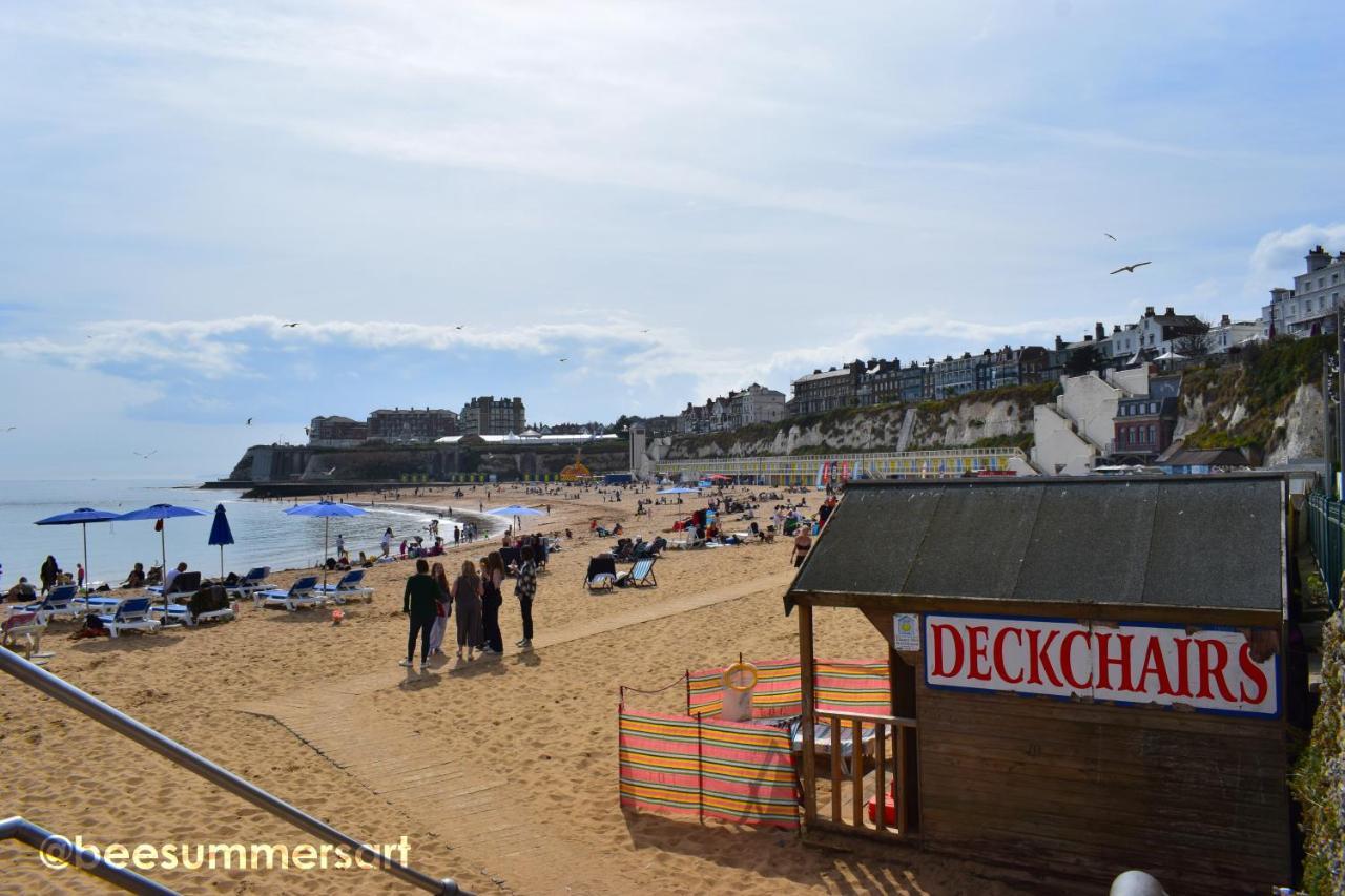 Magdala Cottage -Village Location- Dog Friendly Broadstairs Zewnętrze zdjęcie